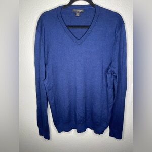 Banana republic luxury blend v neck mens sweater size L